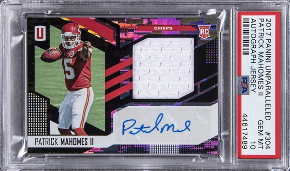 2017 Panini Unparalleled #304 Patrick Mahomes Signed Jersey Rookie Card (#15/99) - PSA GEM MT 10